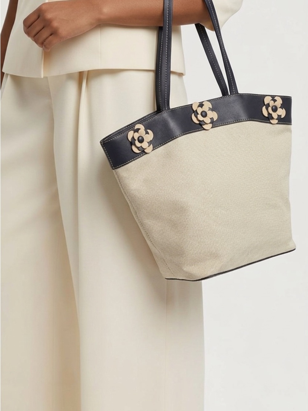 Claudia Firenze Italy Canvas Tote Bag Camellia Flower Charm Genuine Leather Trim